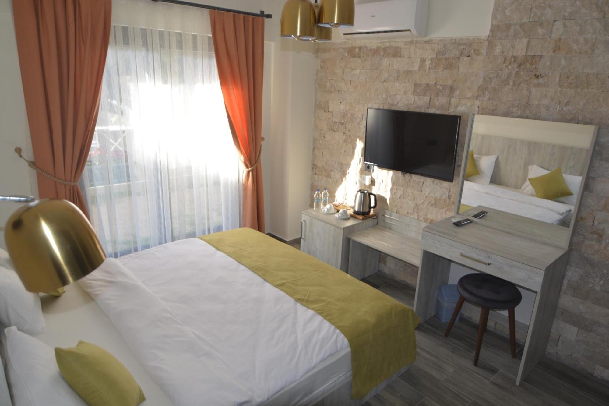 Talles Comfort Boutique Hotel - Alacati - Adult Only Екстериор снимка